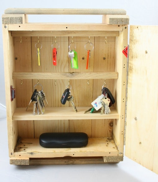 DIY Wood Crate Key Organizer - Sweet Pea