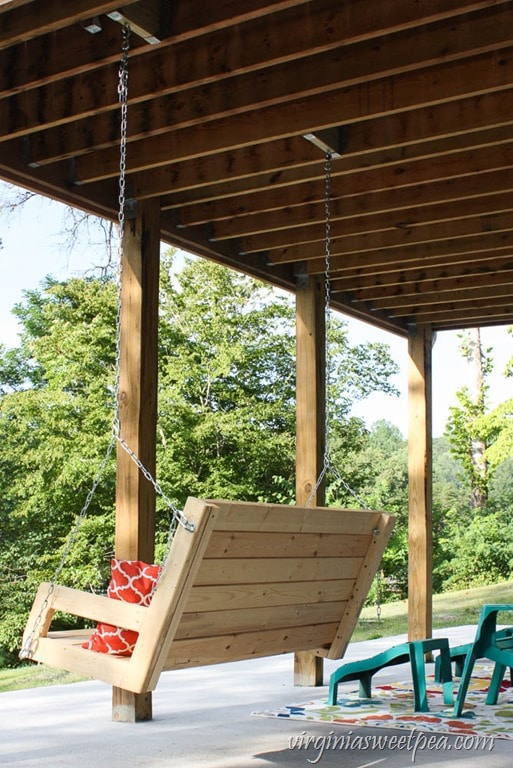 DIY 2x4 Porch Swing - Sweet Pea