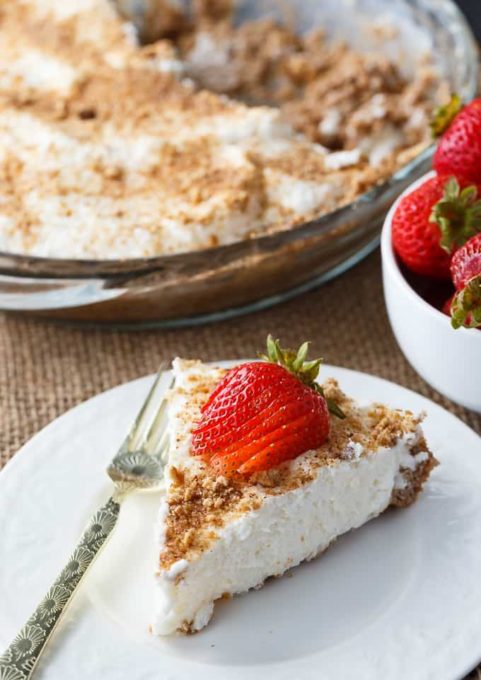 Marshmallow Pie Recipe - Best of the Weekend Feature for August 24, 2018