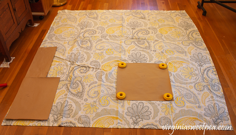 How to Make an Upholstered Foam Cushion From a Shower Curtain