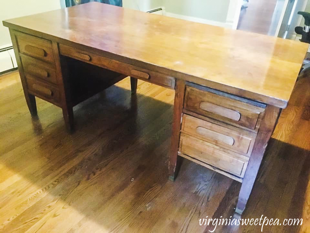 Does Restor-A-Finish Really Work? Retro Table & Chairs Makeover!