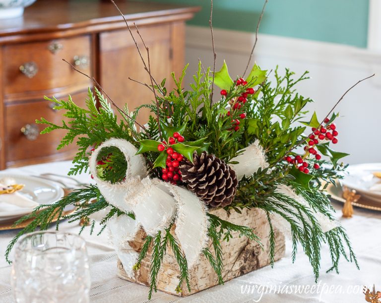 How to Make a Christmas Dining Table Centerpiece - Sweet Pea