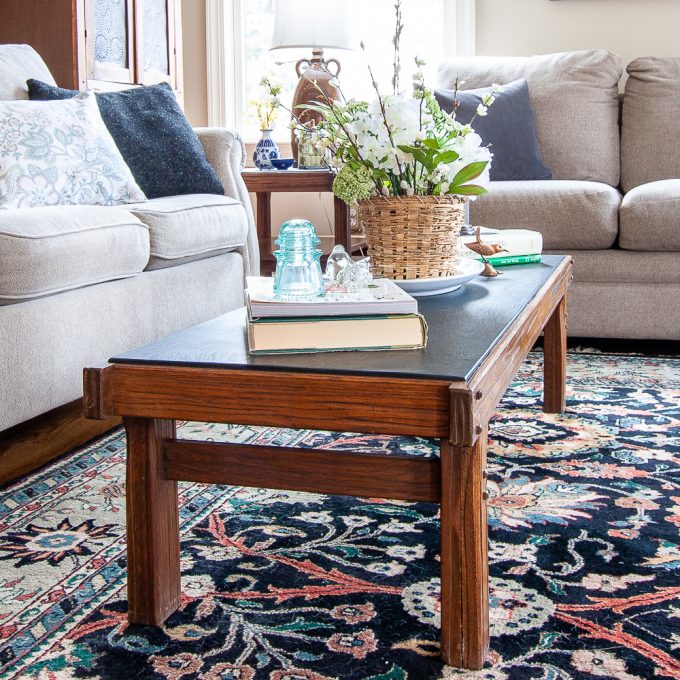 Farmhouse Style Coffee Table Makeover - Sweet Pea