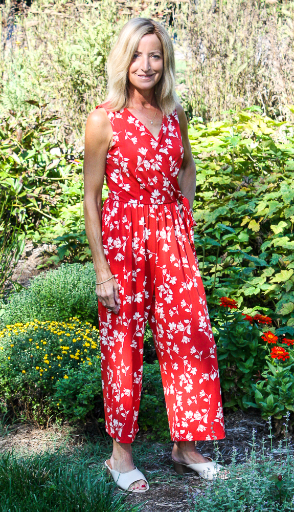 https://www.virginiasweetpea.com/wp-content/uploads/2021/08/Stitch-Fix-Review-for-Septemeber-2021-Kailieigh-Delany-Knit-Cropped-Jumpsuit.jpg
